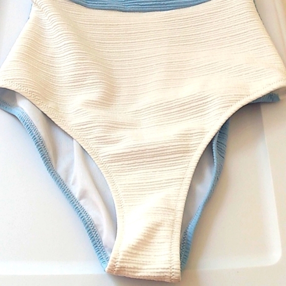 CUPSHE BLUE AND WHITE COLOR-BLOCK ONE SHOULDER SWIMSUIT SIZE SMALL NWT - Picture 7 of 7